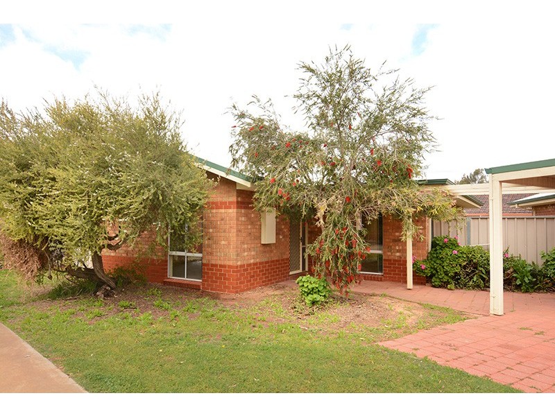 2/642 Koorlong Avenue, Irymple VIC 3498