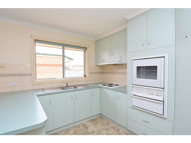 2/642 Koorlong Avenue, Irymple VIC 3498