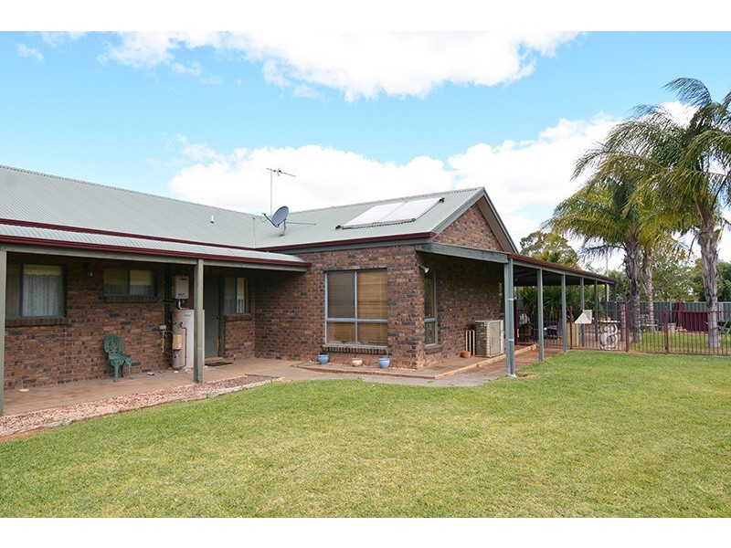 28 Wood Street, Gol Gol NSW 2738