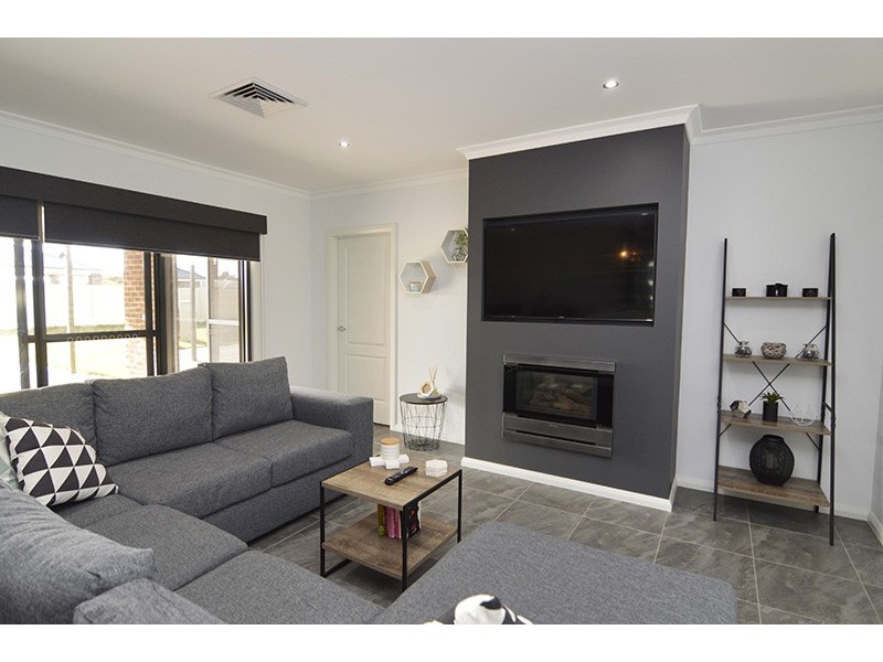 25 Ontario Park Drive, Mildura VIC 3500