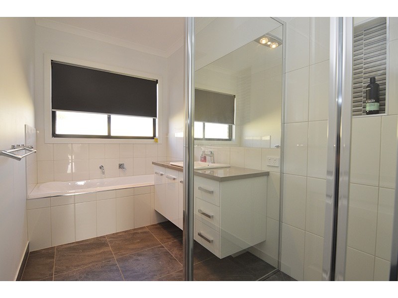 25 Ontario Park Drive, Mildura VIC 3500