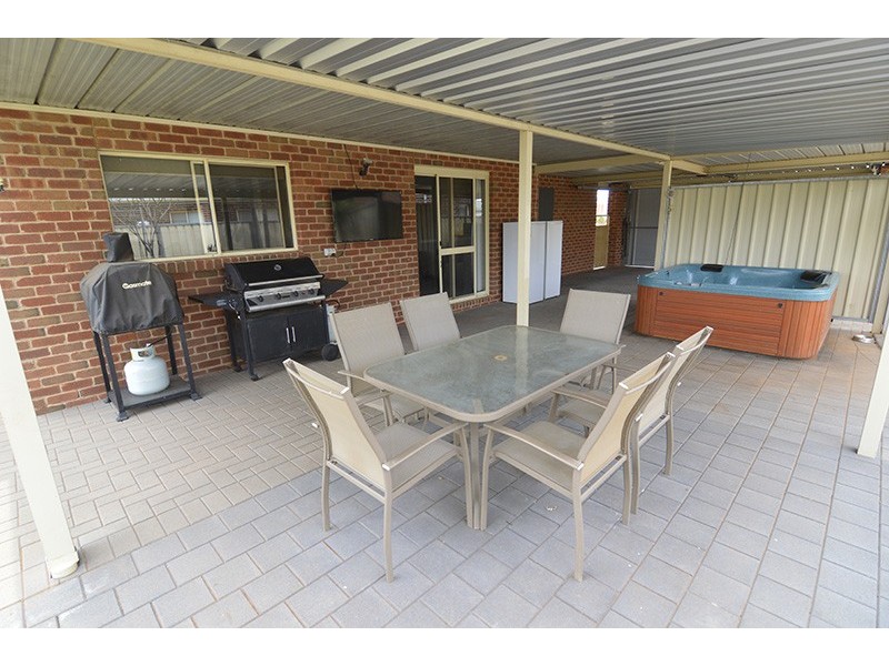 21 Belle Gardens Drive, Mildura VIC 3500