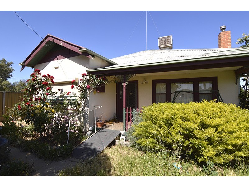 24 Millie Street, Dareton NSW 2717