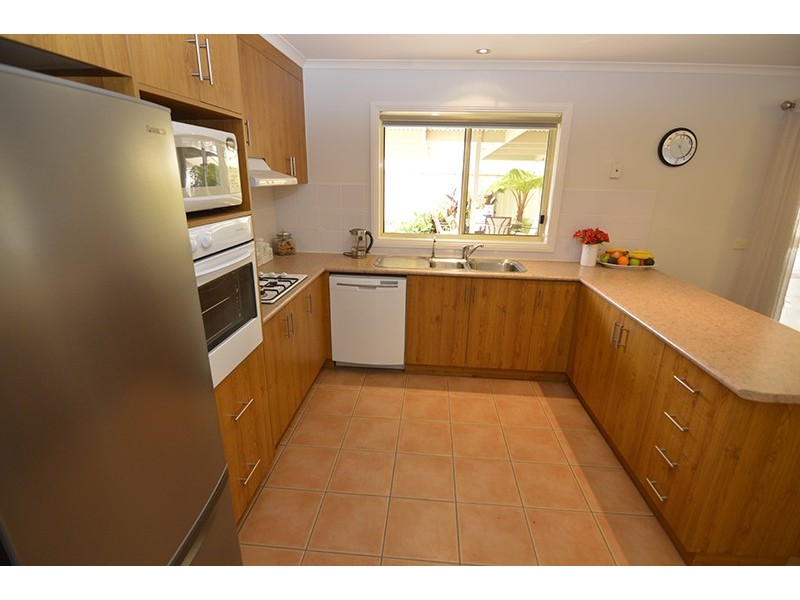 18 Belleview Drive, Irymple VIC 3498