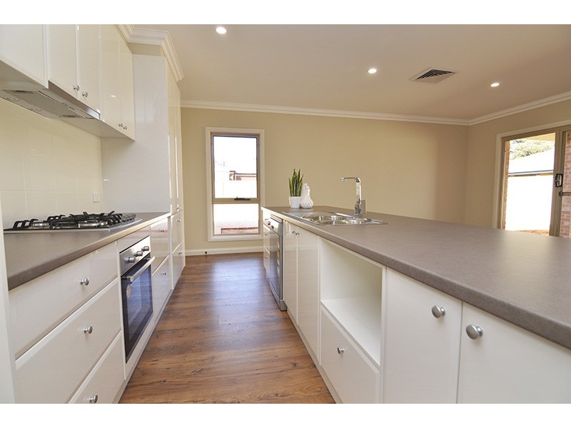 24 Anwyl Close, Mildura VIC 3500
