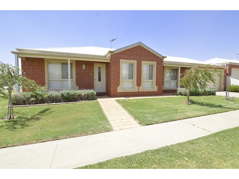 1a Robert Court, Gol Gol NSW 2738