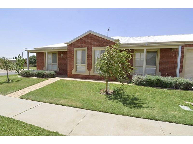 1a Robert Court, Gol Gol NSW 2738