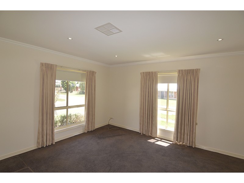 1a Robert Court, Gol Gol NSW 2738