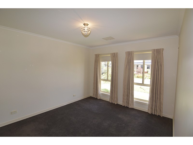 1a Robert Court, Gol Gol NSW 2738