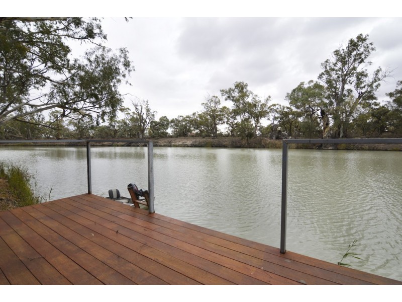 110 Darling View Road, Wentworth NSW 2648