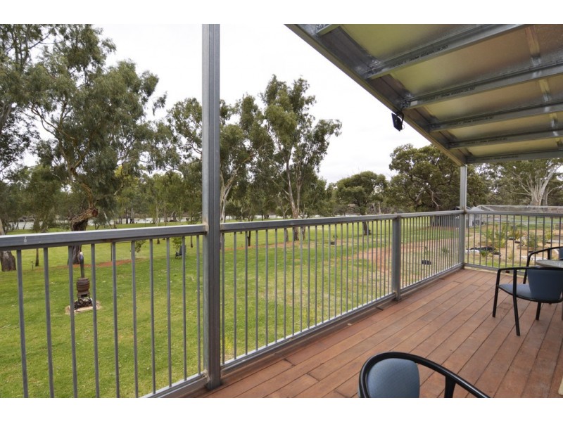 110 Darling View Road, Wentworth NSW 2648