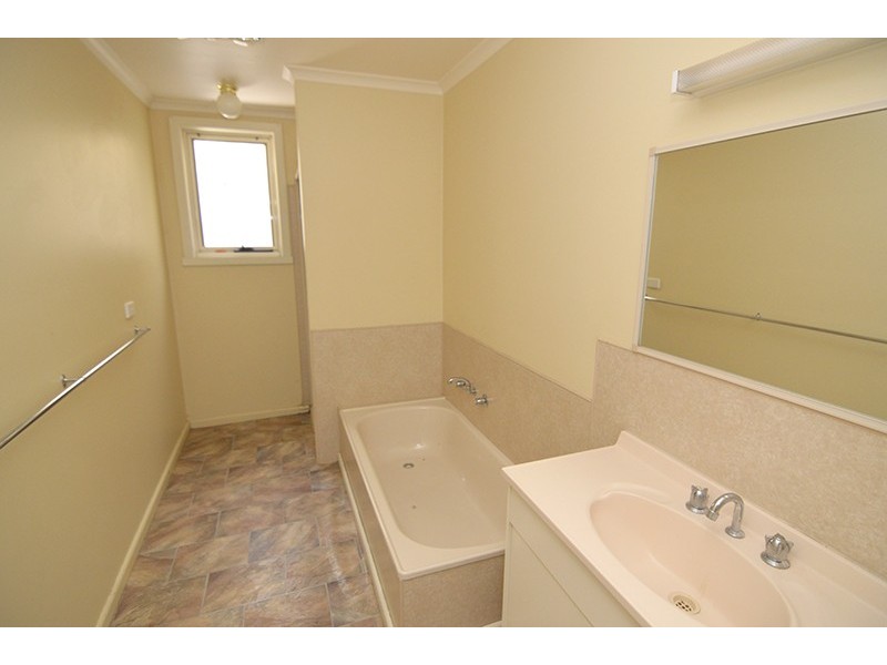 25 Gregory Street, Ouyen VIC 3490