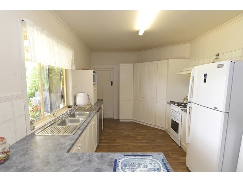 214 Westcliffs Avenue, Cardross VIC 3496