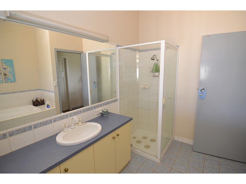 214 Westcliffs Avenue, Cardross VIC 3496