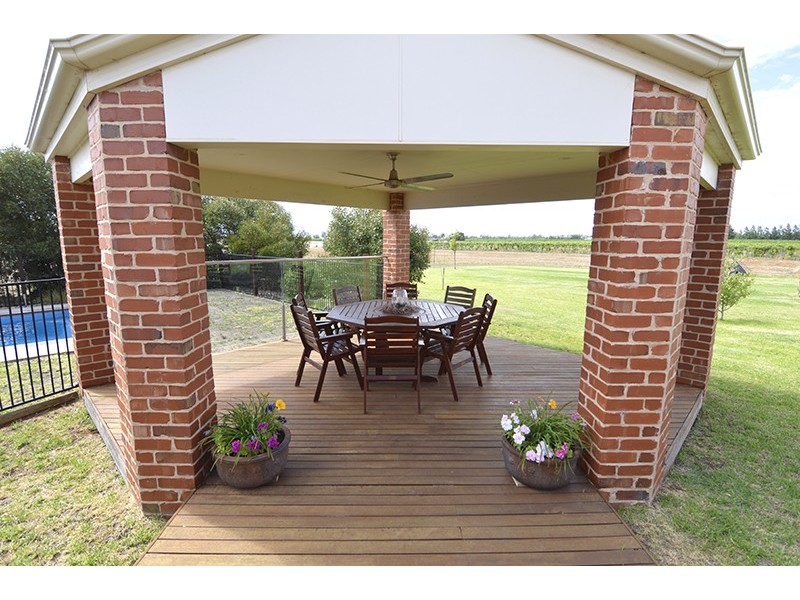 379 Fifth Street, Merbein VIC 3505