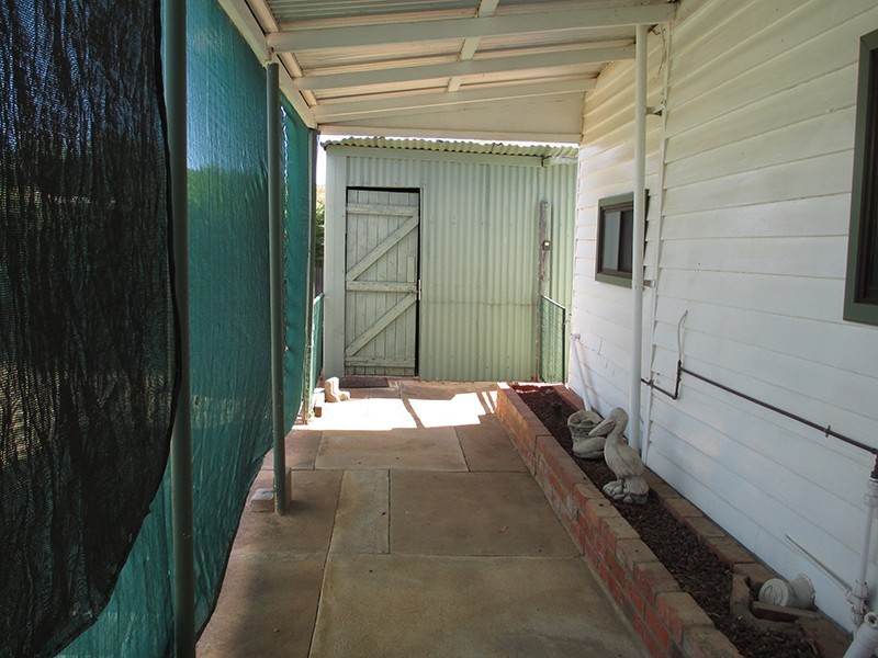 105 Sutcliff Street, Sea Lake VIC 3533