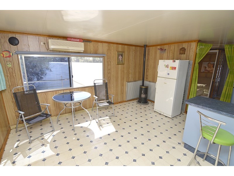 0 Houseboat, Mildura VIC 3500