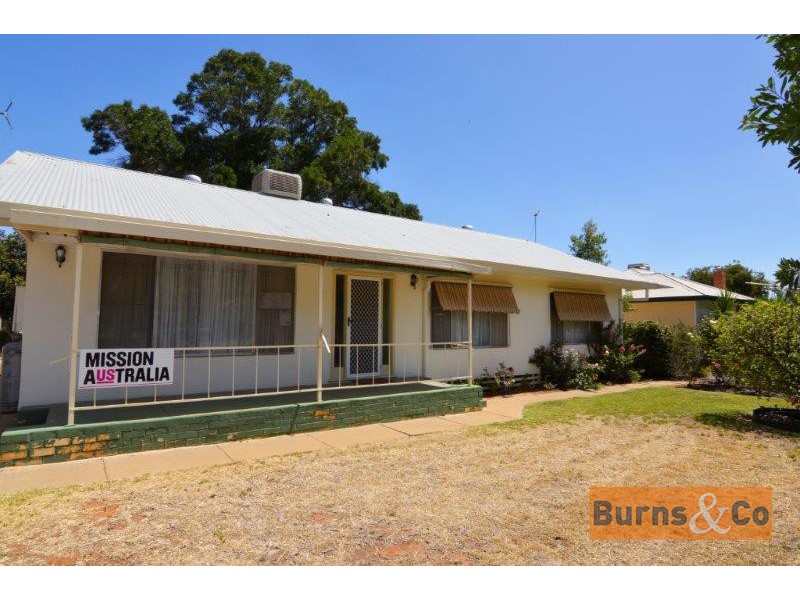 16 Neilpo Street, Dareton NSW 2717