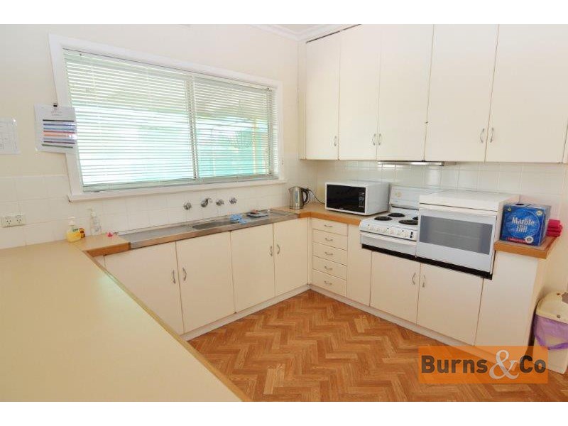 16 Neilpo Street, Dareton NSW 2717