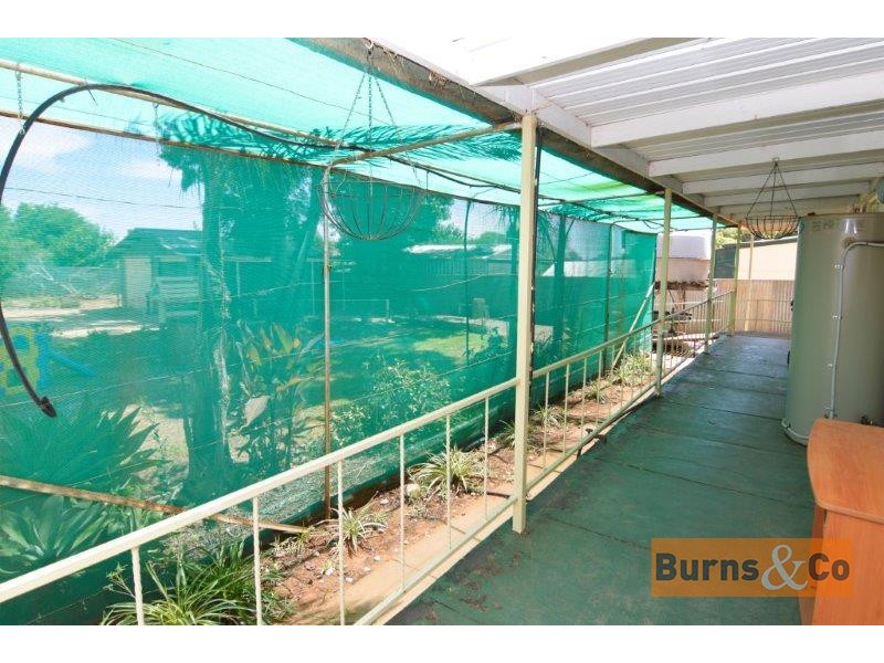 16 Neilpo Street, Dareton NSW 2717