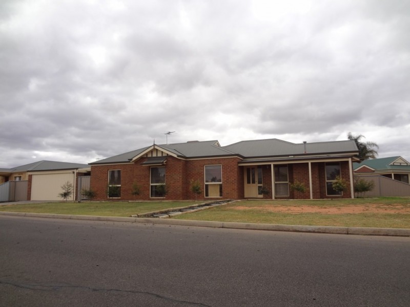 37 Hollywood Boulevard, Mildura VIC 3500