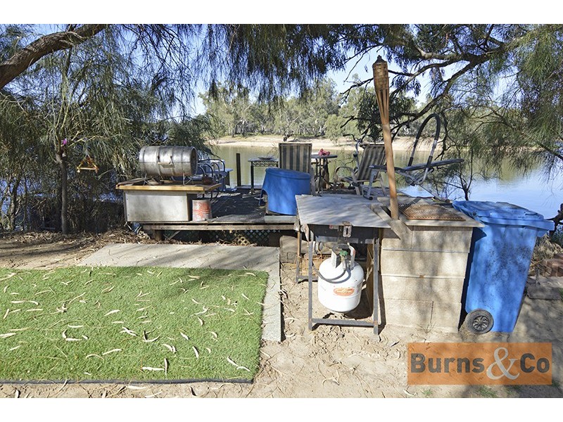 0 Houseboat “Maggie”, Buronga NSW 2739
