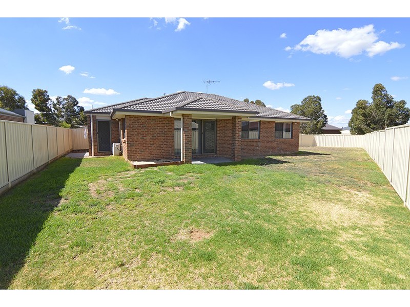 12 Philippa Crescent, Mildura VIC 3500