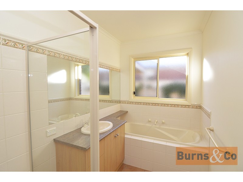 1 Balmoral Place, Mildura VIC 3500