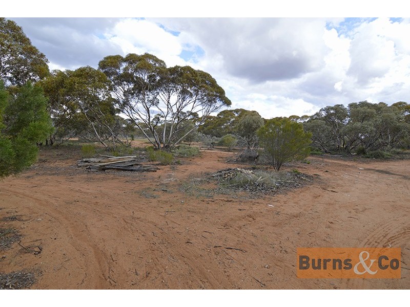 23 Hattah-Robinvale Road, Hattah VIC 3501