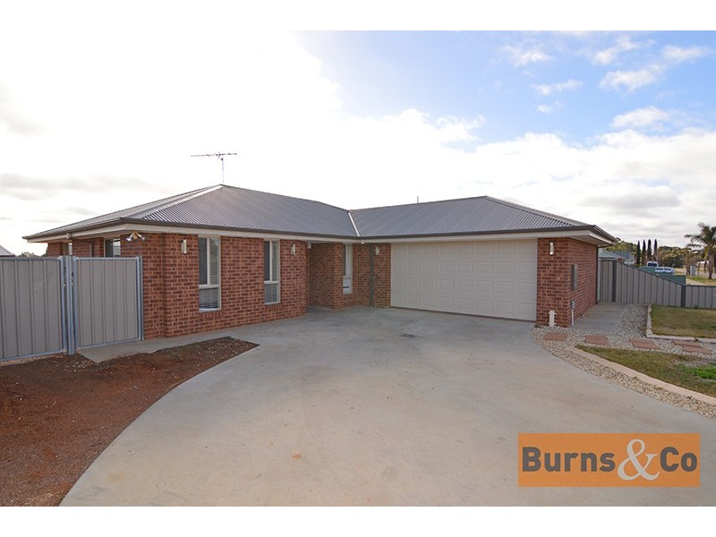 5 Anniversary Drive, Robinvale VIC 3549