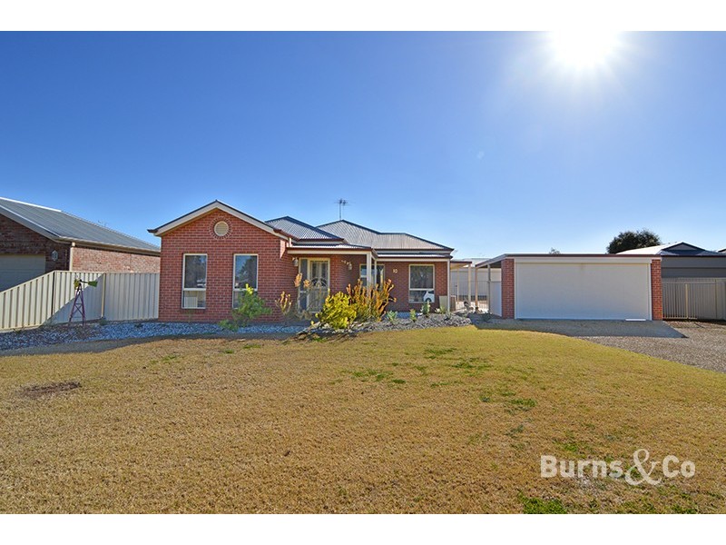10 Wood Street, Gol Gol NSW 2738