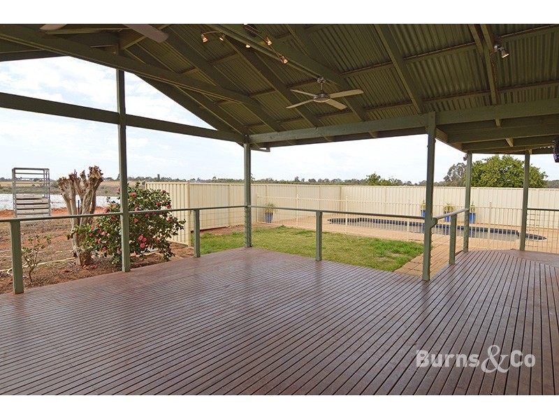 250 Pitman Avenue, Gol Gol NSW 2738