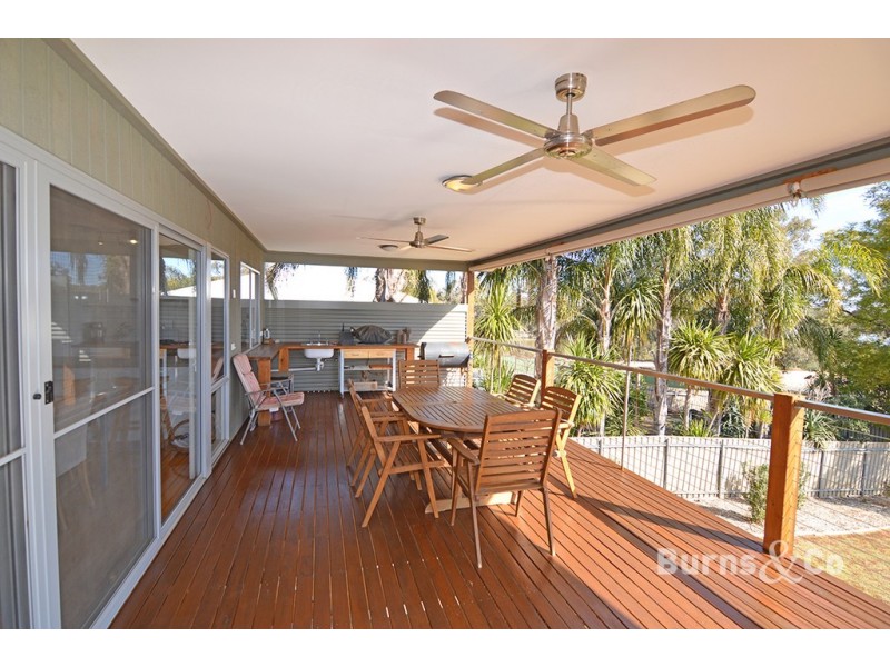 36 Riverview Drive, Dareton NSW 2717