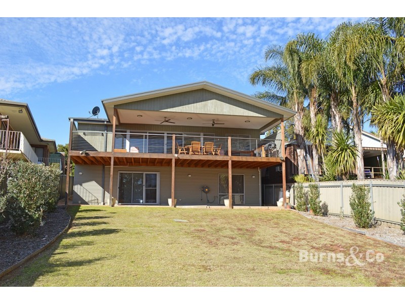 36 Riverview Drive, Dareton NSW 2717