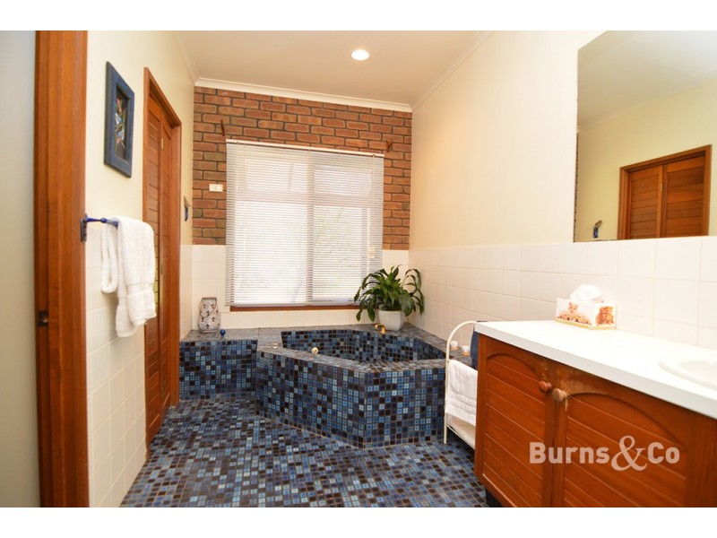 44 Ginquam Avenue, Nichols Point VIC 3501