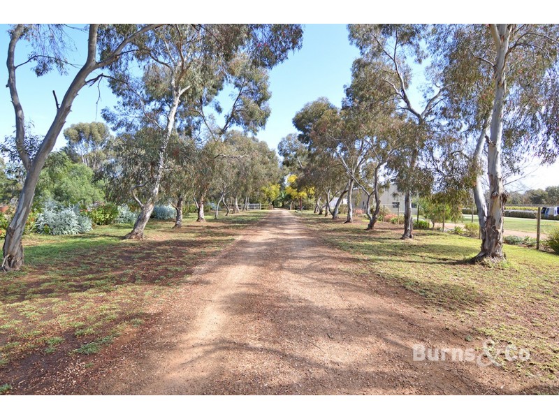 44 Ginquam Avenue, Nichols Point VIC 3501