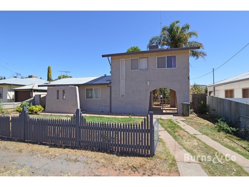 73 Tapio Street, Dareton NSW 2717