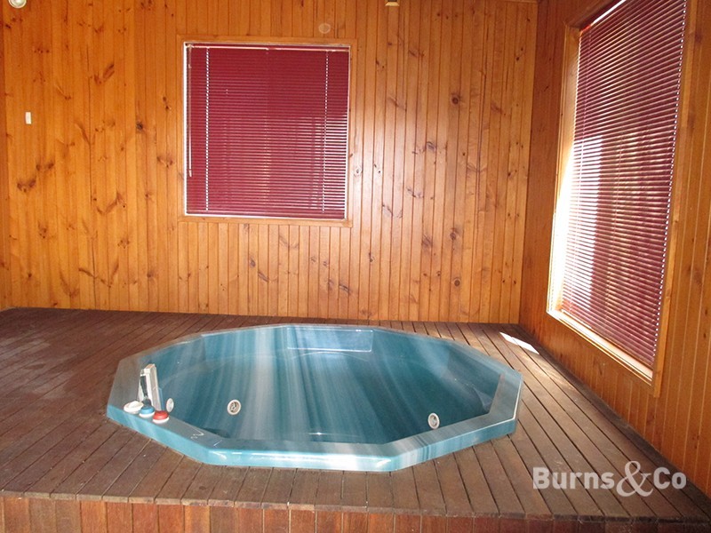 21 Howard Street, Sea Lake VIC 3533