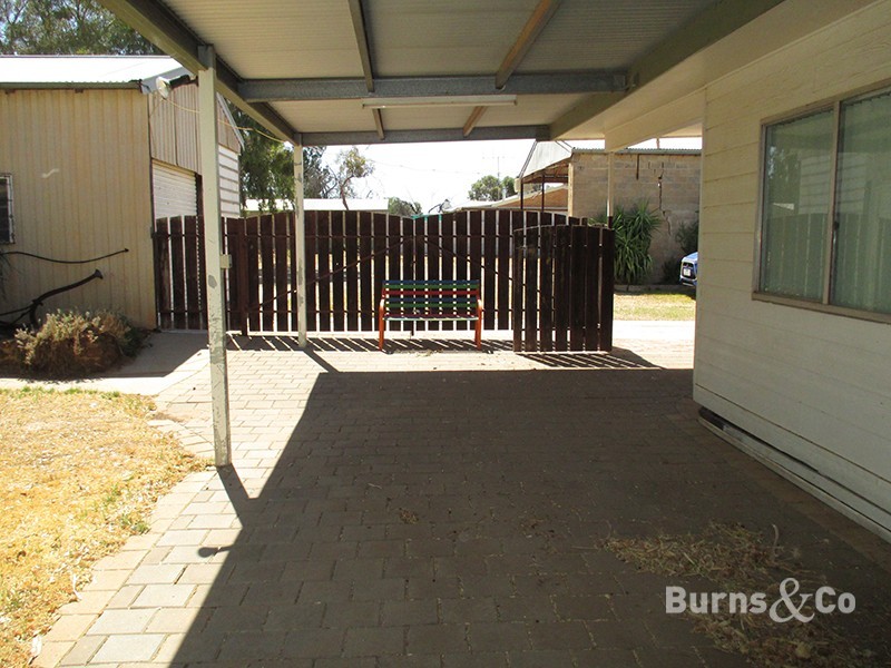 21 Howard Street, Sea Lake VIC 3533