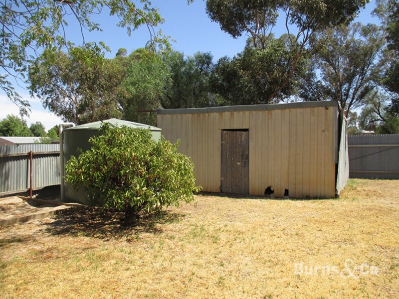 21 Howard Street, Sea Lake VIC 3533