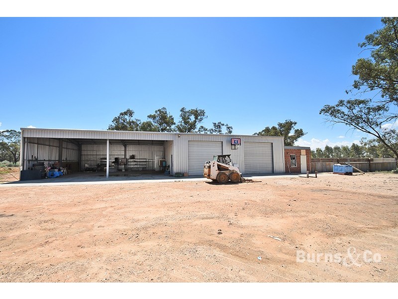 30 Little Manly Lane, Curlwaa NSW 2648