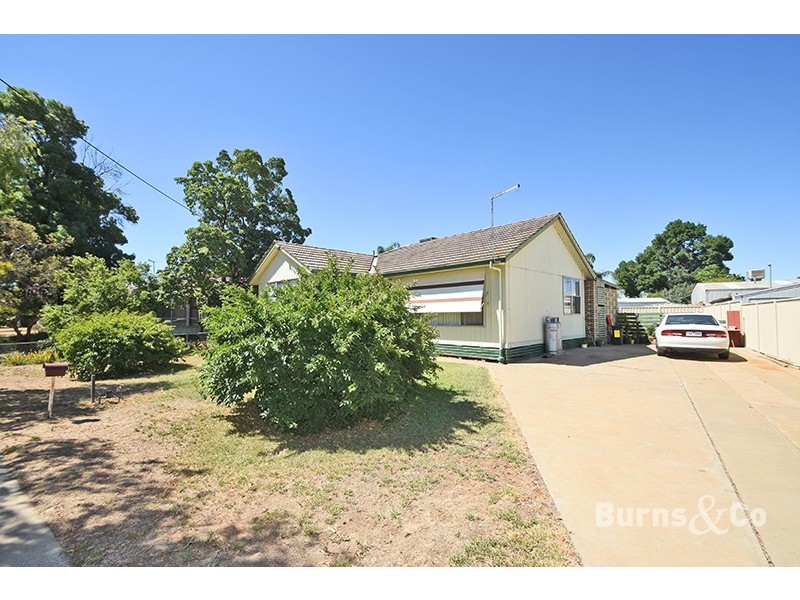 6 Weir Crescent, Mildura VIC 3500