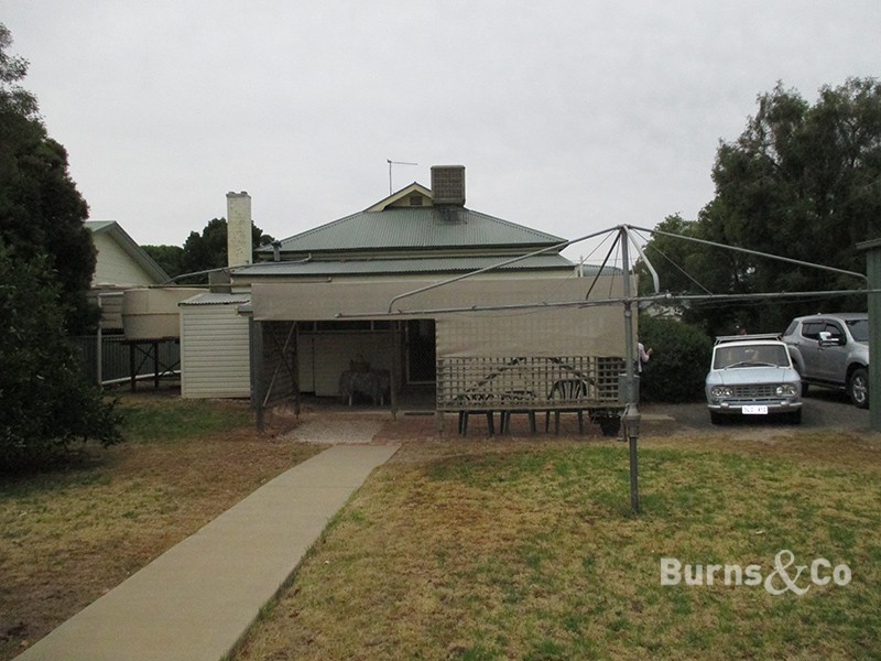 10 Mitchell Street, Ouyen VIC 3490