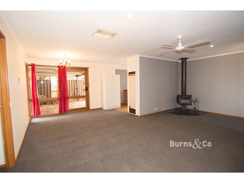 8 Crane Drive, Buronga NSW 2739