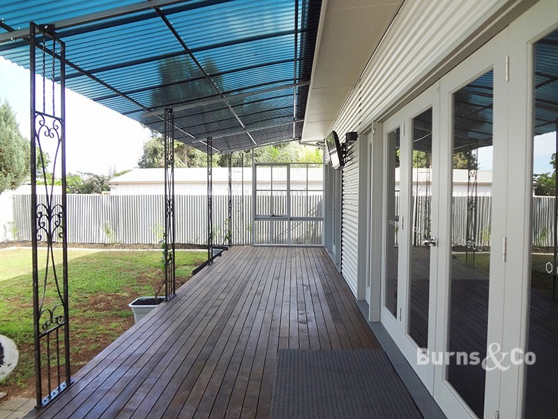 121 Pasadena Grove, Mildura VIC 3500