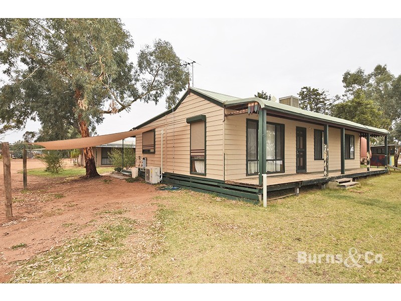 352 Paschendale Avenue, Merbein VIC 3505