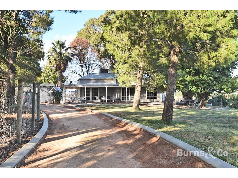 1033 Paschendale Avenue, Merbein South VIC 3505