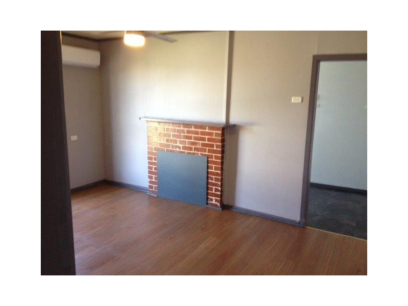 23 Railway Terrace, Ouyen VIC 3490