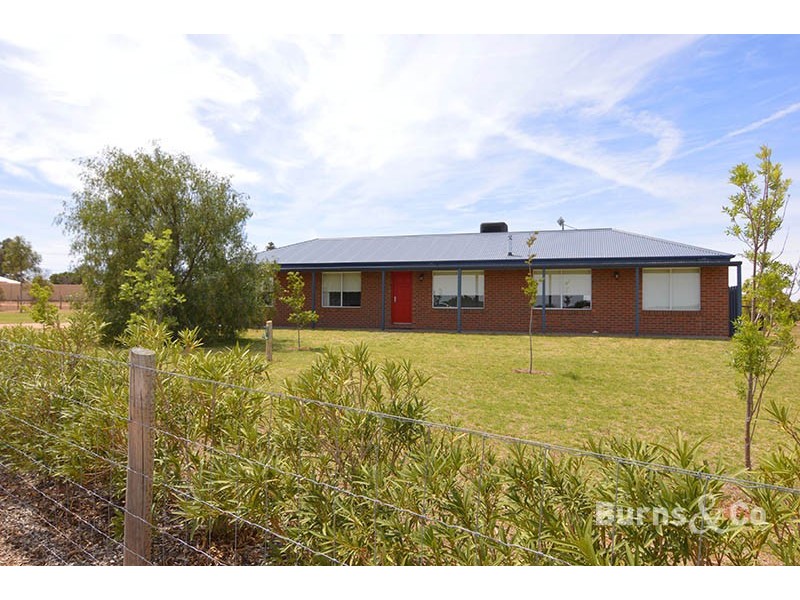 389 Boomerang Avenue, Cardross VIC 3496