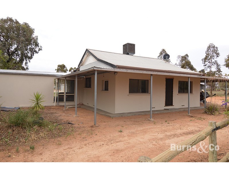 20 Weaver Lane, Merbein West VIC 3505